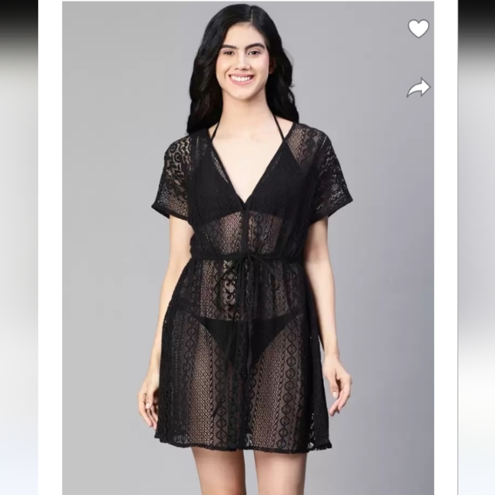 Beach Cover Up spiaggia Dolce Sz:M color:Blackin V cut forward and backward.